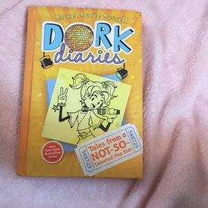 Dork diaries book 3